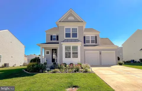 44114 Beaver Creek Dr, California, MD 20619