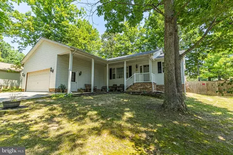 36001 Army Navy Dr, Mechanicsville, MD 20659
