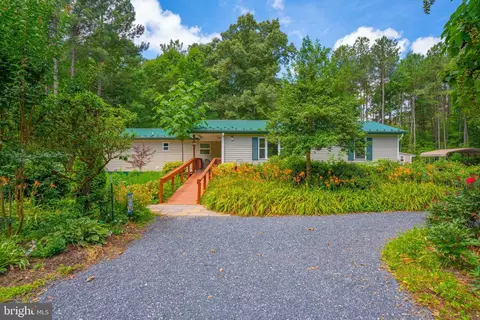27179 Bohle Rd, Mechanicsville, MD 20659