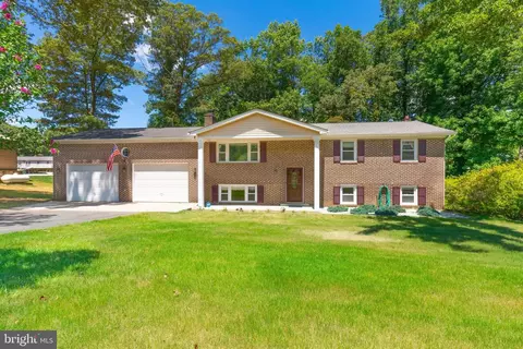 28669 Flora Corner Rd, Mechanicsville, MD 20659