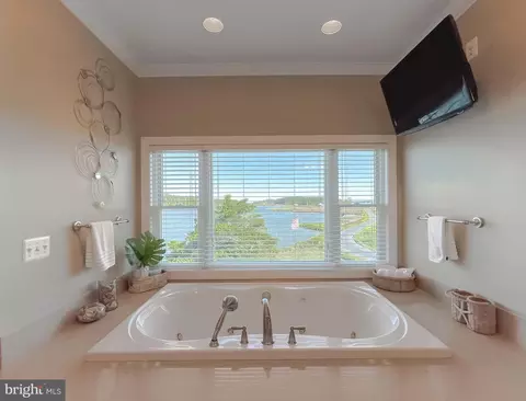 Bath - 16165 Piney Point Rd, Piney Point, MD 20674 photo 7 of 12