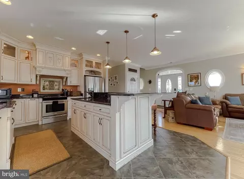 Kitchen - 16165 Piney Point Rd, Piney Point, MD 20674 photo 5 of 6