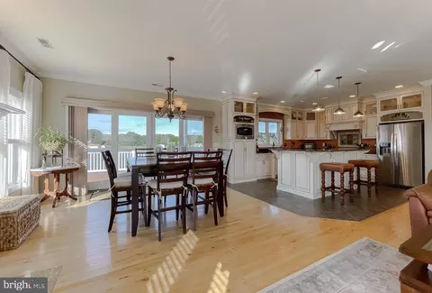 Dining - 16165 Piney Point Rd, Piney Point, MD 20674 photo 1 of 3