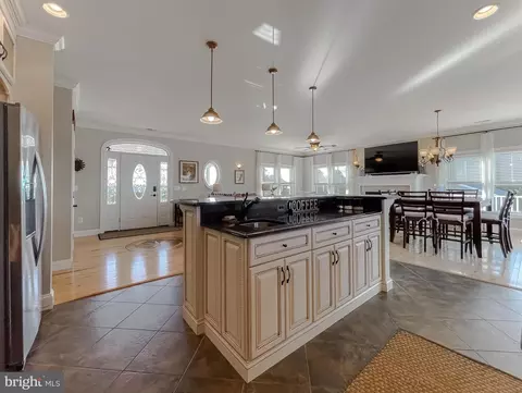 Kitchen - 16165 Piney Point Rd, Piney Point, MD 20674 photo 4 of 6