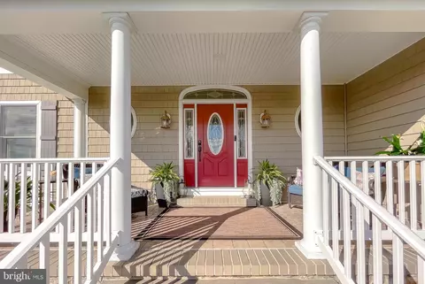 Exterior - 16165 Piney Point Rd, Piney Point, MD 20674 photo 3 of 15