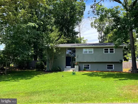 23009 Gunston Dr, Lexington Park, MD 20653