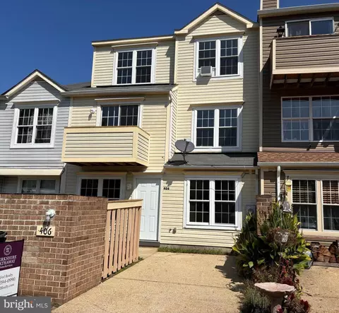 46353 Columbus Dr #406, Lexington Park, MD 20653