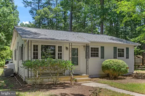 18352 River Rd, Tall Timbers, MD 20690