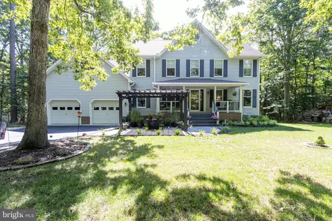 20740 Chestnut Ridge Dr, Leonardtown, MD 20650