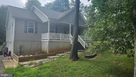 37680 Frischholz Ct, Mechanicsville, MD 20659