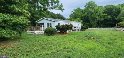 18459 Windmill Point Rd, Drayden, MD 20630 photo 2