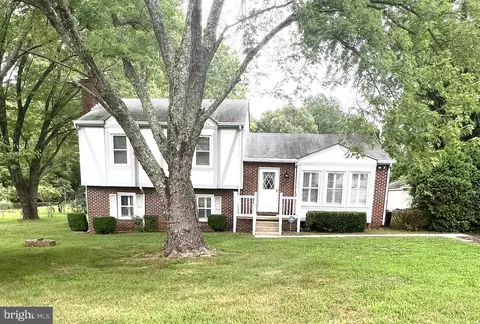 25464 Allston Ln, Hollywood, MD 20636