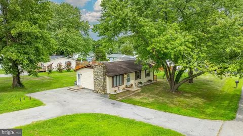 43248 Plainview Dr, Hollywood, MD 20636
