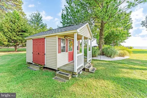 Exterior - 16105 Thomas Rd, Piney Point, MD 20674 photo 4 of 16