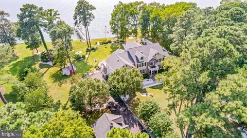 16105 Thomas Rd, Piney Point, MD 20674
