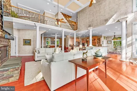 Living - 16105 Thomas Rd, Piney Point, MD 20674 photo 4 of 8