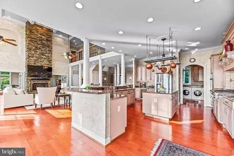 Kitchen - 16105 Thomas Rd, Piney Point, MD 20674 photo 6 of 7