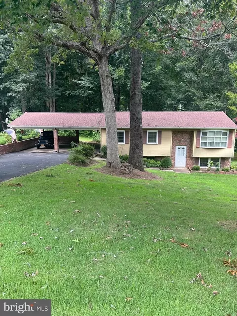 27013 Dogwood Ln, Mechanicsville, MD 20659