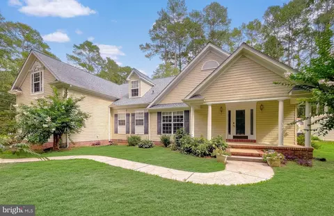 17746 Clarke Rd, Tall Timbers, MD 20690