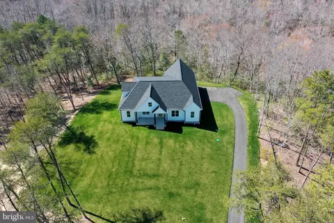 44469 Marymax Ln, Hollywood, MD 20636