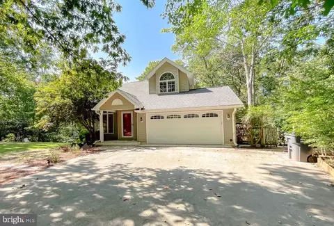 22899 Kimberly Ct, Lexington Park, MD 20653