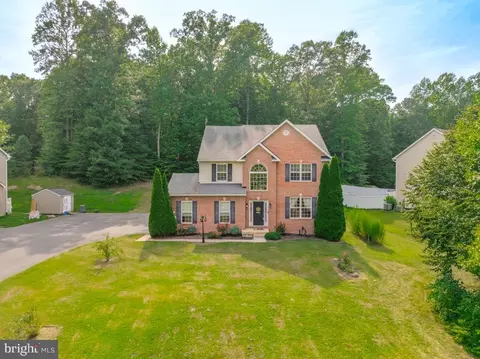 24165 Wheatherby Dr, Hollywood, MD 20636