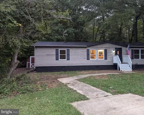 22499 Armsworthy Ct, California, MD 20619
