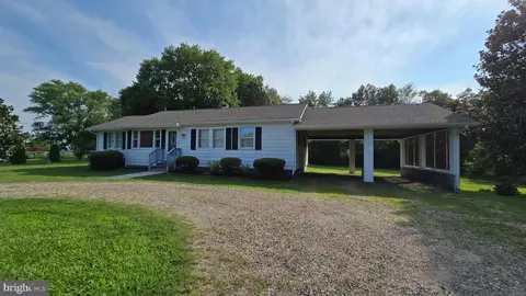 42775 Saint Johns Rd, Hollywood, MD 20636