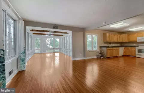 Living - 16444 Piney Point Rd, Piney Point, MD 20674 photo 1 of 4