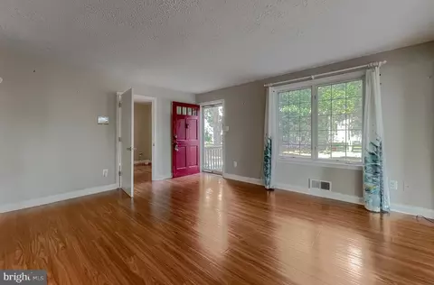 Living - 16444 Piney Point Rd, Piney Point, MD 20674 photo 4 of 4