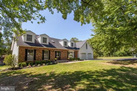 25923 Shenandoah Dr, Mechanicsville, MD 20659