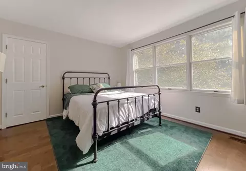 Bedroom - 40407 Breton View Dr, Leonardtown, MD 20650 photo 2 of 2