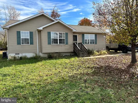 45913 Lexington Ct, Great Mills, MD 20634