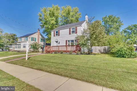 21730 Saratoga Dr, Lexington Park, MD 20653