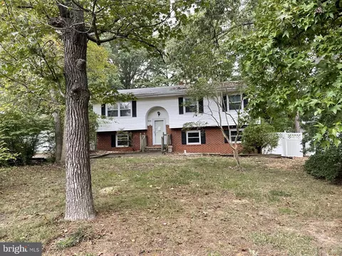 21491 Lynn Dr, Lexington Park, MD 20653