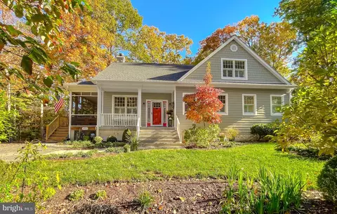 25900 Whiskey Creek Rd, Hollywood, MD 20636