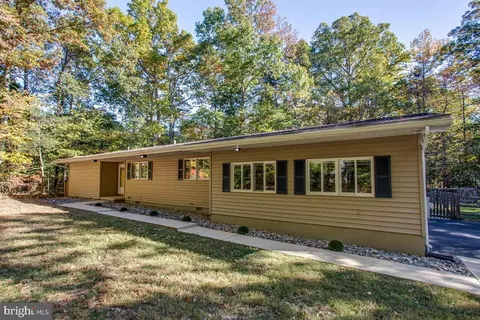 22966 Split Oak Pl, California, MD 20619