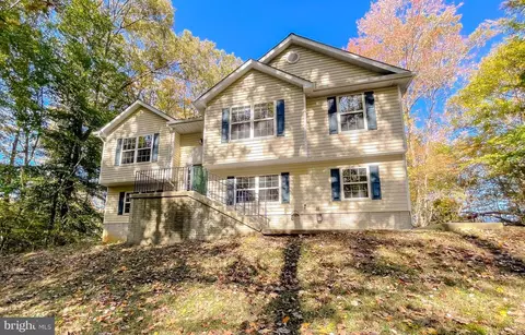 26405 Meadow Wood Dr, Mechanicsville, MD 20659