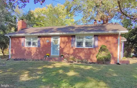 23700 Bill Dixon Rd, California, MD 20619