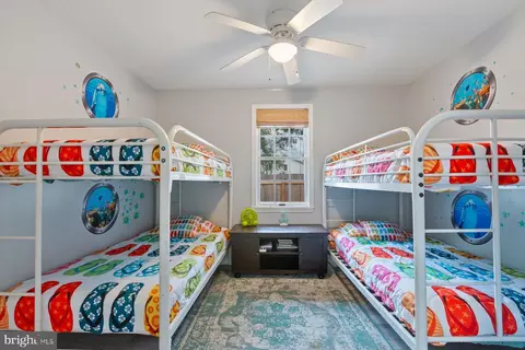 Bedroom - 45168 Lighthouse Rd, Piney Point, MD 20674 photo 3 of 7