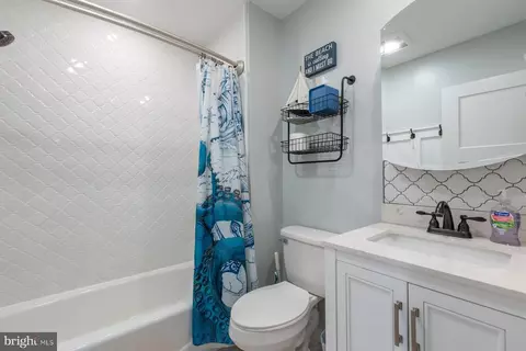 Bath - 45168 Lighthouse Rd, Piney Point, MD 20674 photo 3 of 4