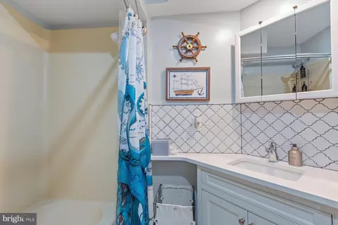 Bath - 45168 Lighthouse Rd, Piney Point, MD 20674 photo 1 of 4