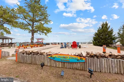 45168 Lighthouse Rd, Piney Point, MD 20674
