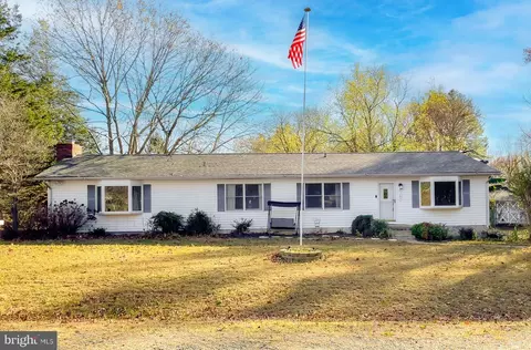 25280 Pinto Dr, Hollywood, MD 20636