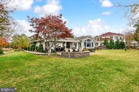 Exterior - 38095 Beach Rd, Coltons Point, MD 20626 photo 7 of 8