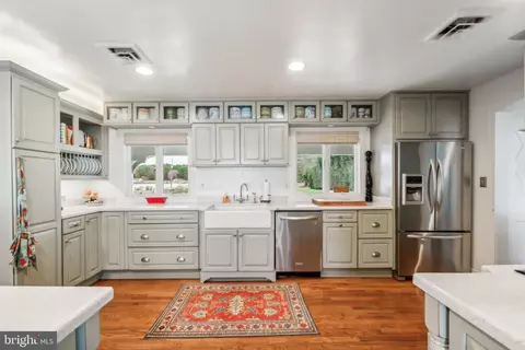 Kitchen - 38095 Beach Rd, Coltons Point, MD 20626 photo 1 of 4