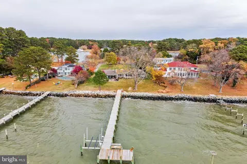 View/Area - 38095 Beach Rd, Coltons Point, MD 20626 photo 5 of 6