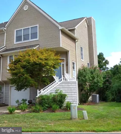 40459 Breton View Dr, Leonardtown, MD 20650