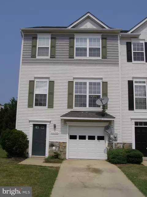 48388 Sunburst Dr, Lexington Park, MD 20653