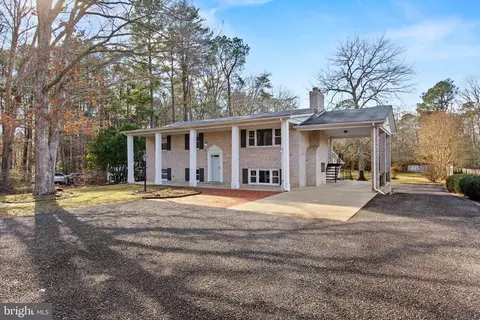 18471 Three Notch Rd, Lexington Park, MD 20653